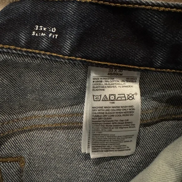 Banana Republic Slim Legacy Jeans - Picture 4 of 4